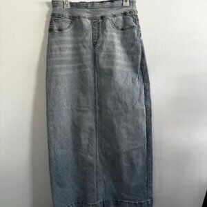 'SARA' CLASSIC LONG DENIM SKIRT LIGHT WASH
